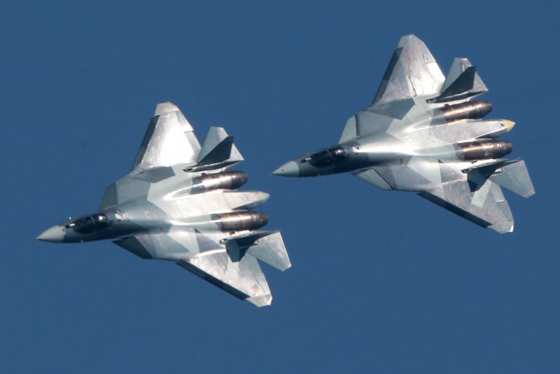 Истребитель 5 поколения Су 57