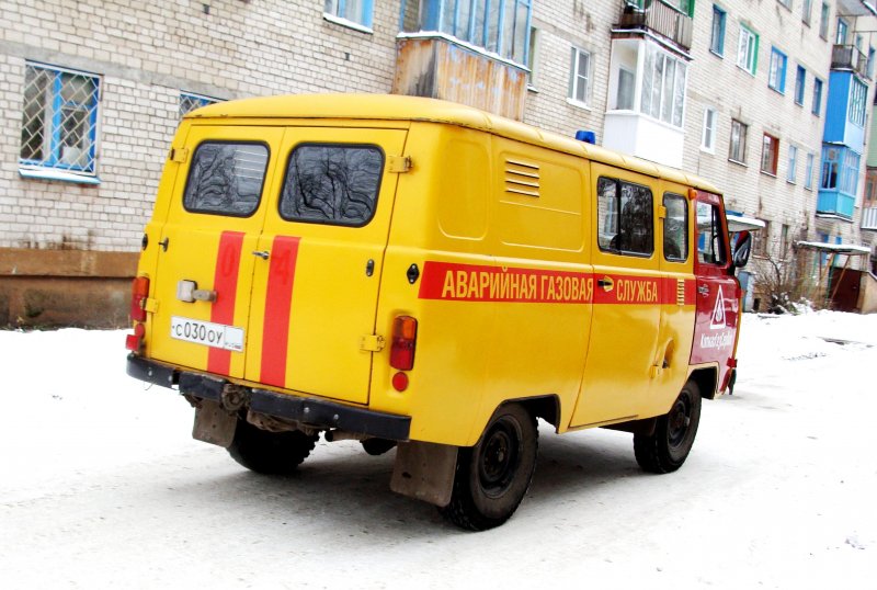 УАЗ 3909 желтый