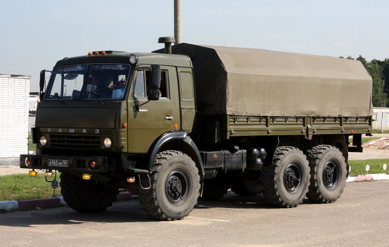 КАМАЗ-6350 серый