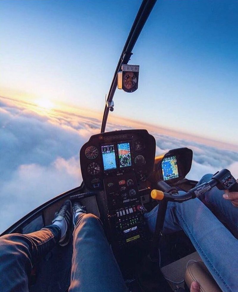 Robinson r44 внутри