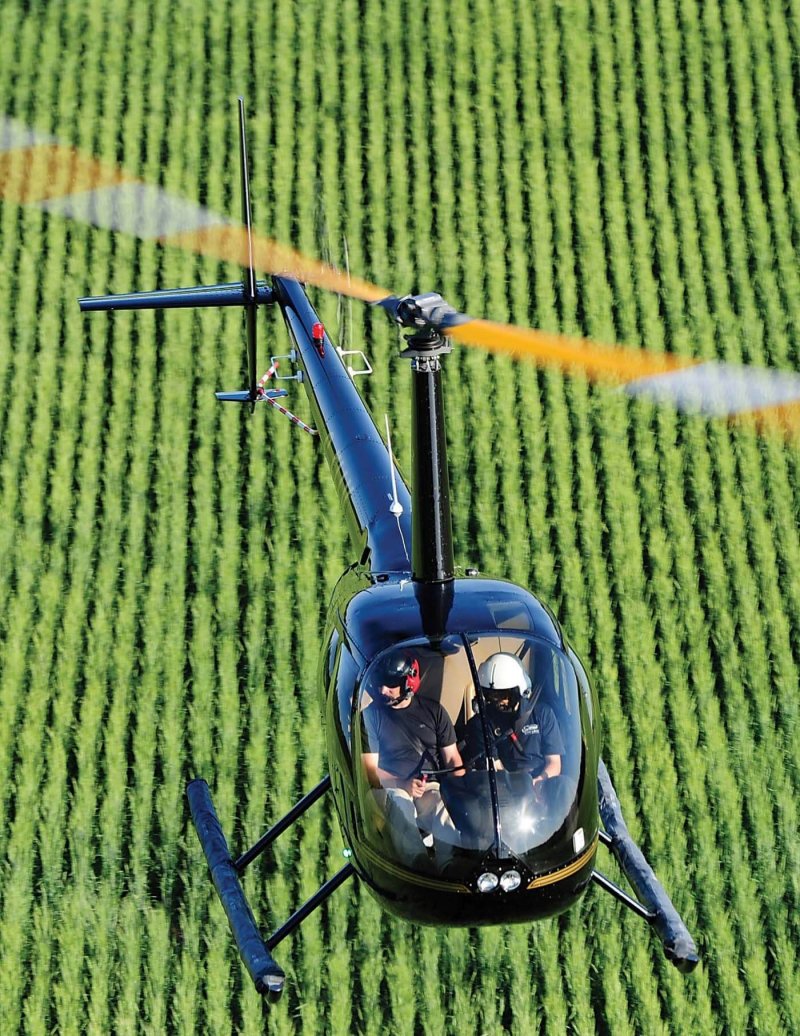 R44 кабина