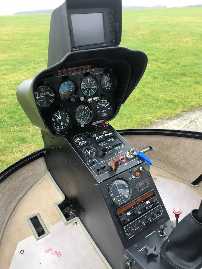 Вертолет Robinson r44