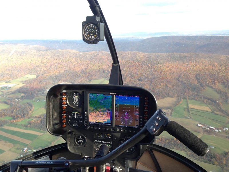 Robinson r44 кабина