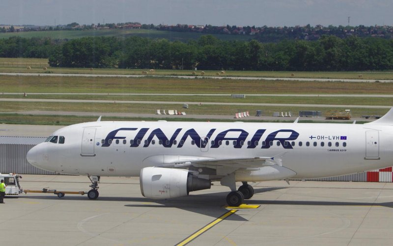 Самолет Embraer ERJ-190
