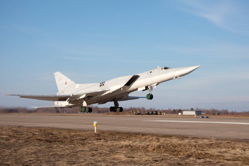 Дальний бомбардировщик ту-22м