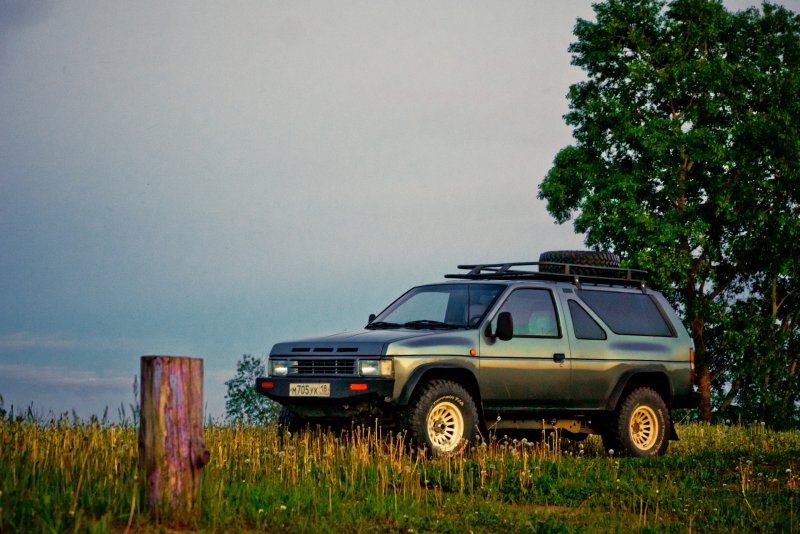 Nissan Terrano 1