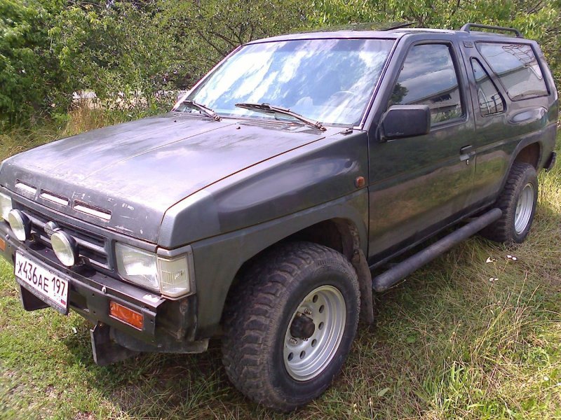 Ниссан Террано 1992