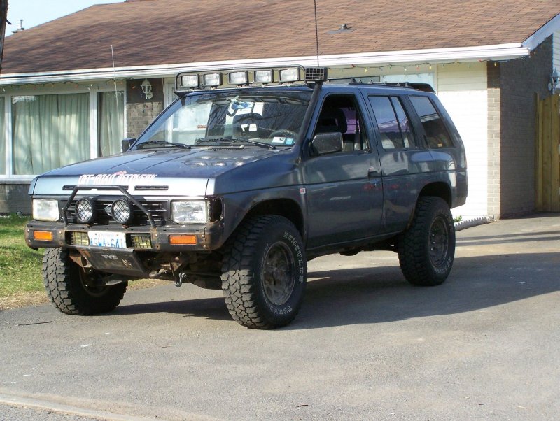 Nissan Pathfinder 90