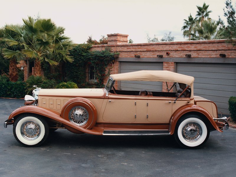 Chrysler 77