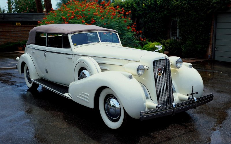 Cadillac v16 Imperial