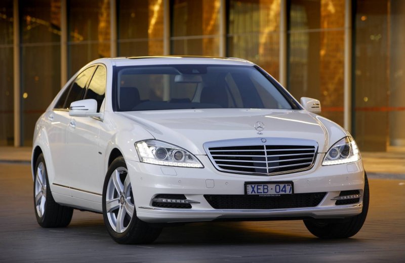 Машина мерс s class