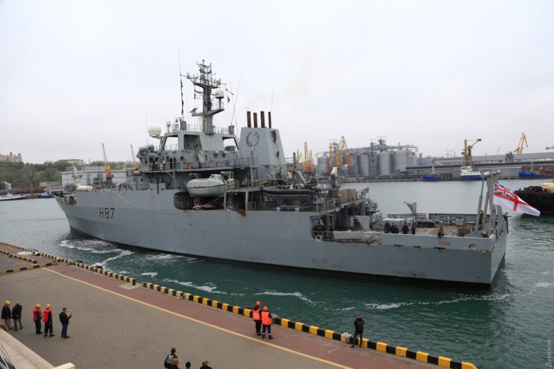 Разведывательный корабль ВМС Великобритании HMS Echo