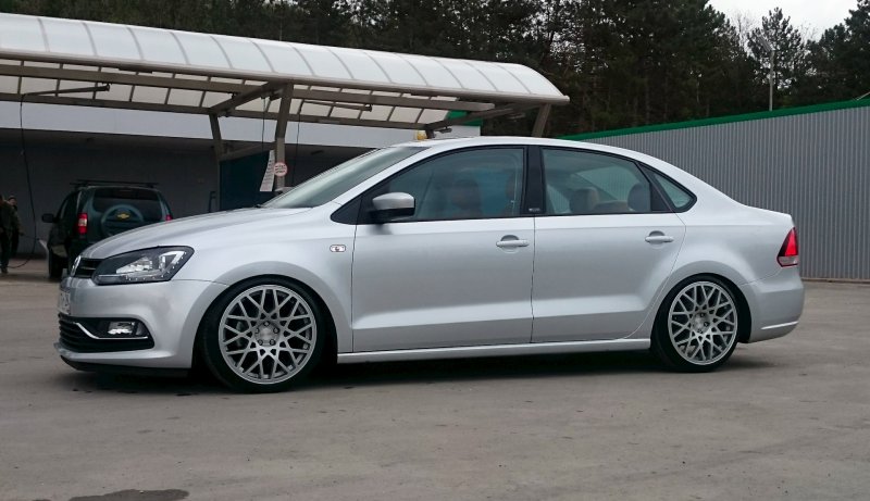 Rotiform BLQ r17 Polo sedan
