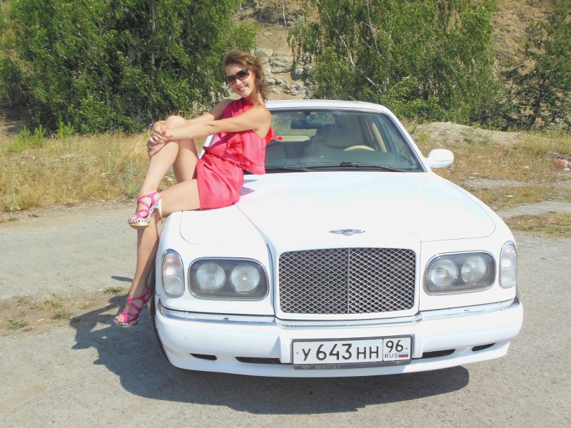 Фотосессия в машине в Бентли