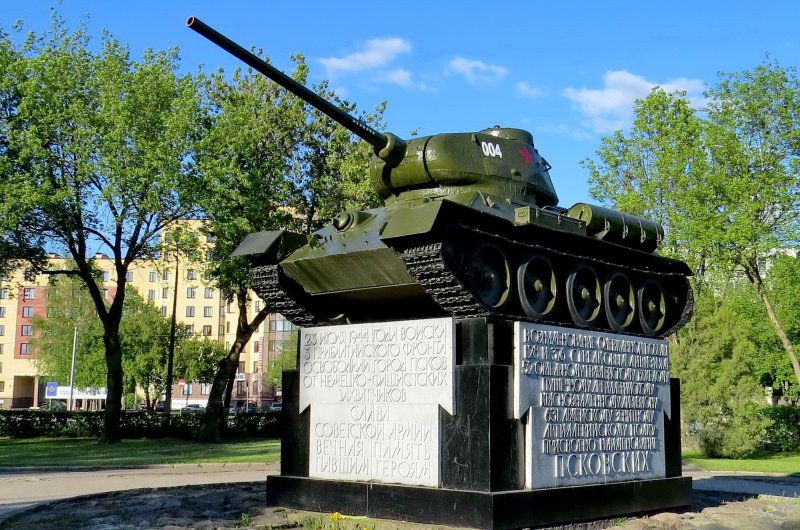 Псков памятник танк т-34