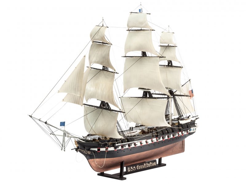 05472 Revell парусный корабль u.s.s. Constitution (1:146)