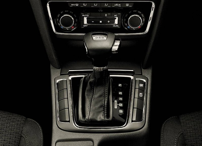 Шкода Октавия 2012 1.6 автомат