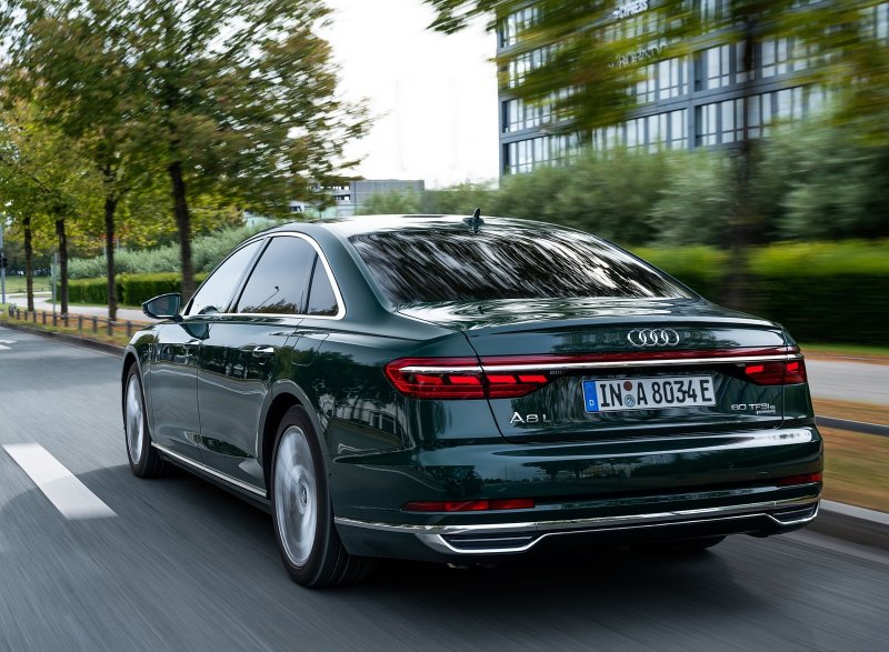 Audi a8l 2017