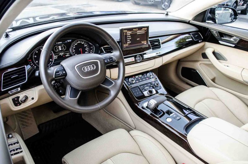 Audi a8l 2020