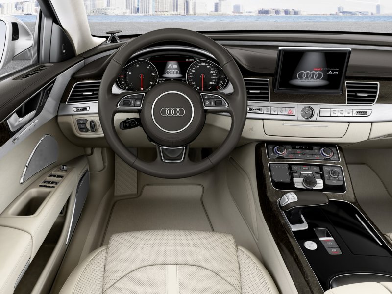 Audi a8 2013