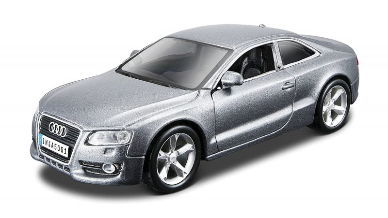 Audi a5 1:32 модель Bburago