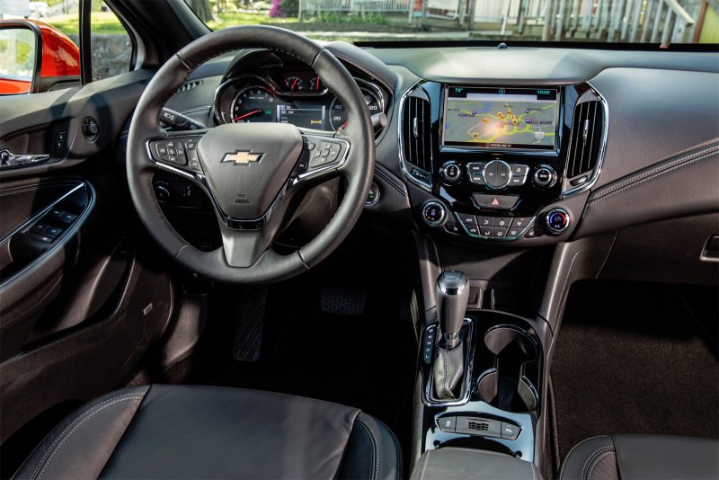 Chevrolet Cruze 2016 салон