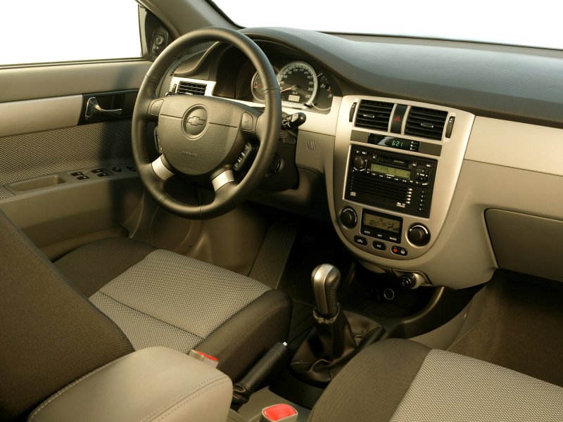 Chevrolet Lacetti 2004 салон