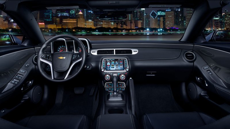 Chevrolet Camaro SS 2020 салон