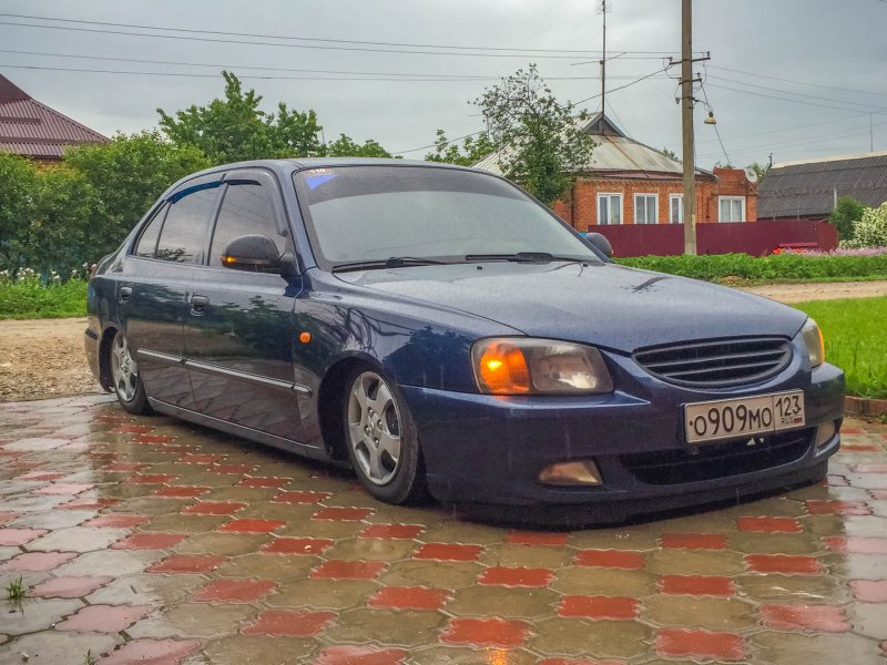 Hyundai Accent 06