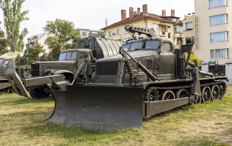 Бат 1 тягач