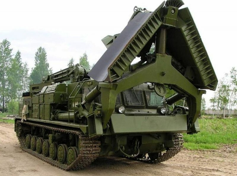 Тягач бат 2