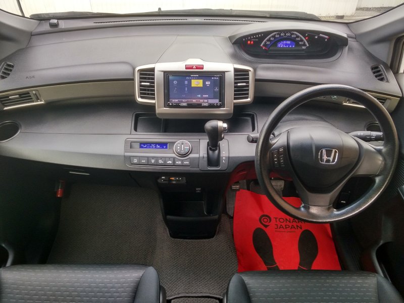 Honda freed 2014 салон