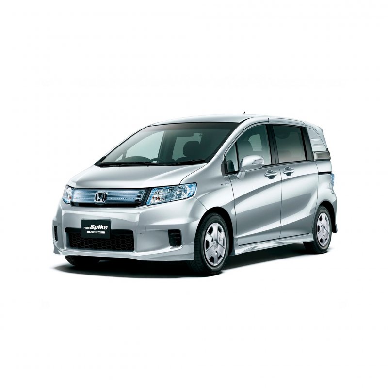 Honda freed Spike Hybrid