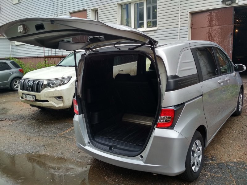 Honda freed Spike Camper