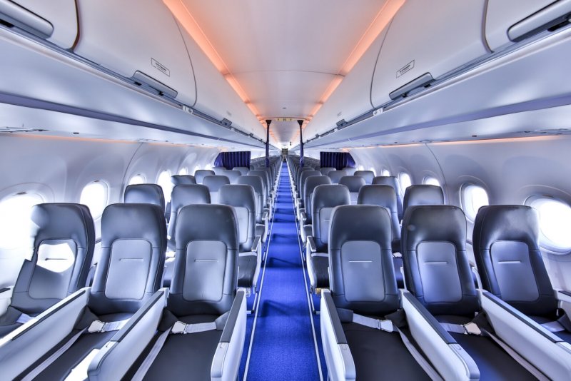 Lufthansa салон самолета