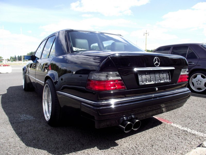 Mercedes 124 волчок