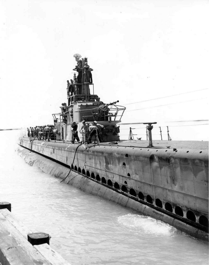 Подводная лодка USS SS-220 "Барб"