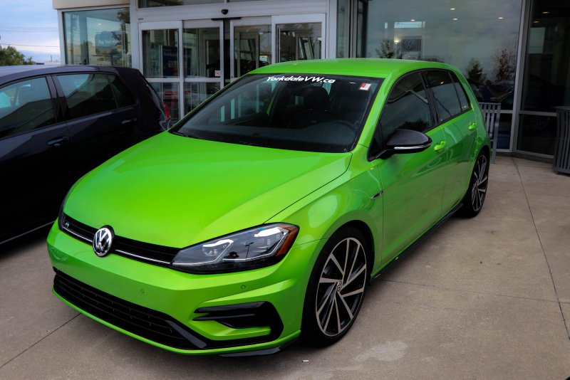 Volkswagen Golf r mk7 зеленый