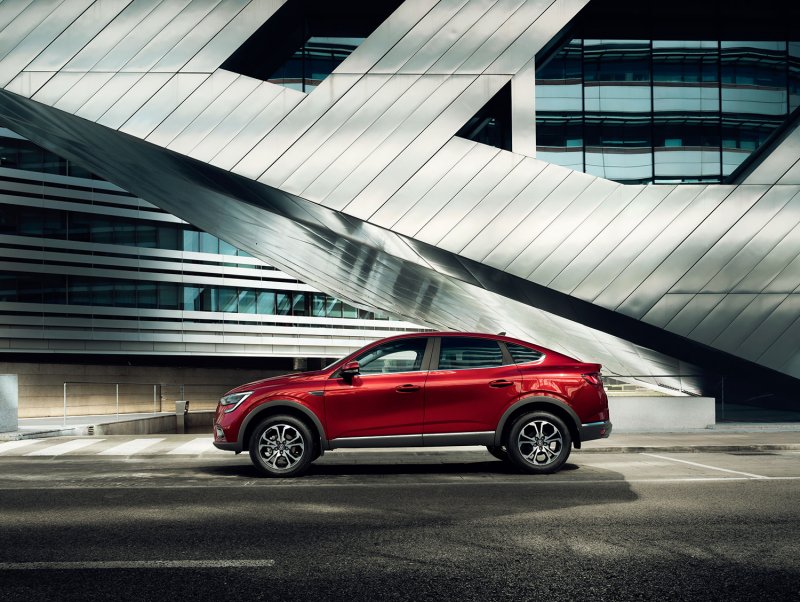 Купе-кроссовер Renault Arkana