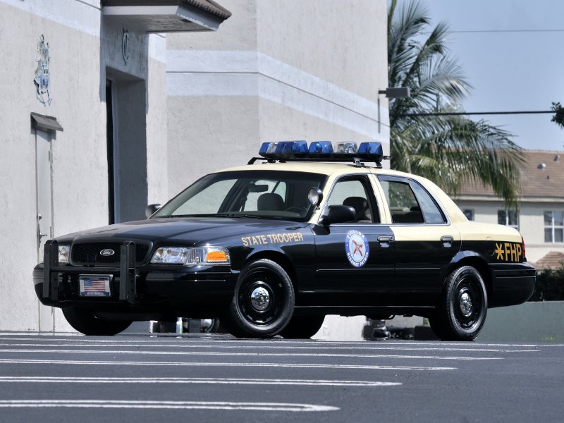 Ford Crown Victoria Interceptor p71
