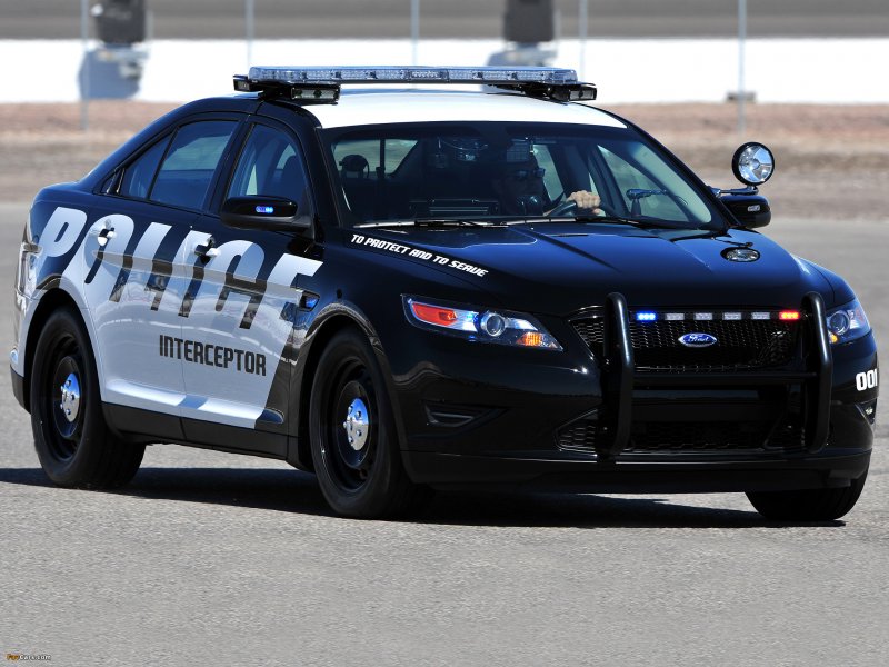 Ford Police Interceptor sedan 2010