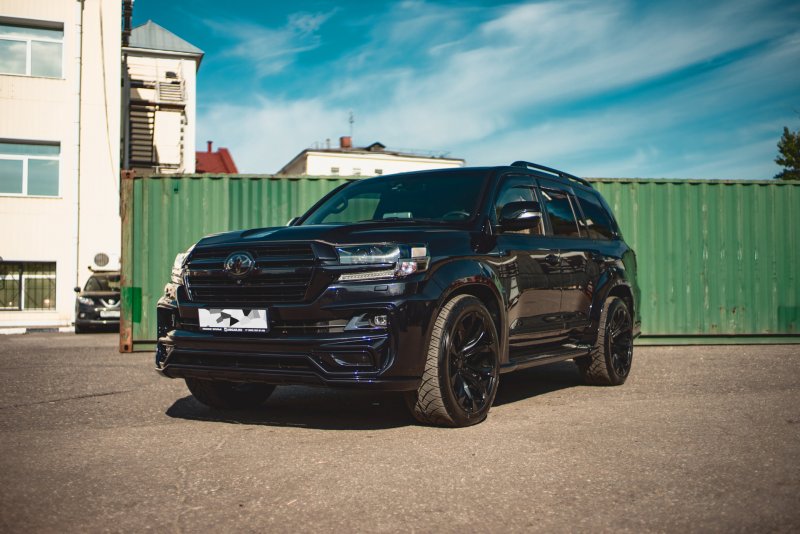 Toyota Land Cruiser 200 Tuning Land