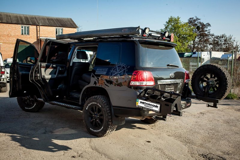 Toyota Land Cruiser 200 Tuning Land