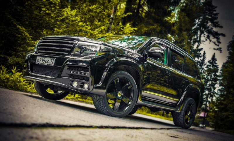 Toyota Land Cruiser 200 Tuning