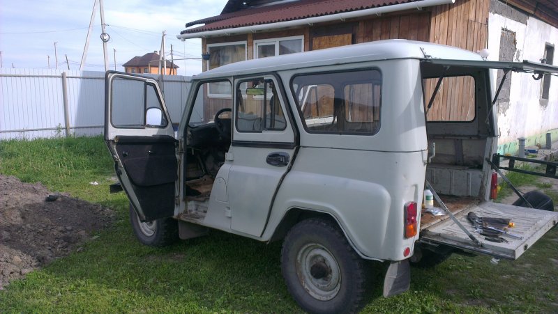 УАЗ 3741 промтовары 1 43 Тантал