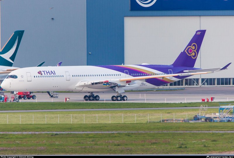 Боинг 777 тайские авиалинии
