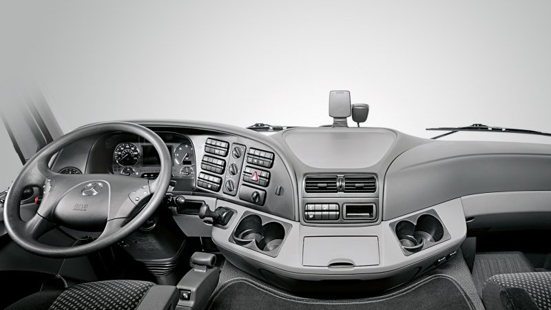 Mercedes Benz Actros 2007 кабина