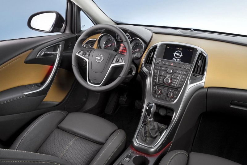 Opel Astra j хэтчбек