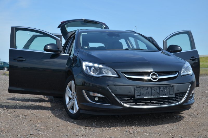 Opel Astra j Cosmo 2012