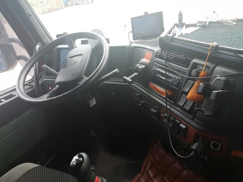 Volvo FH 2000 салон